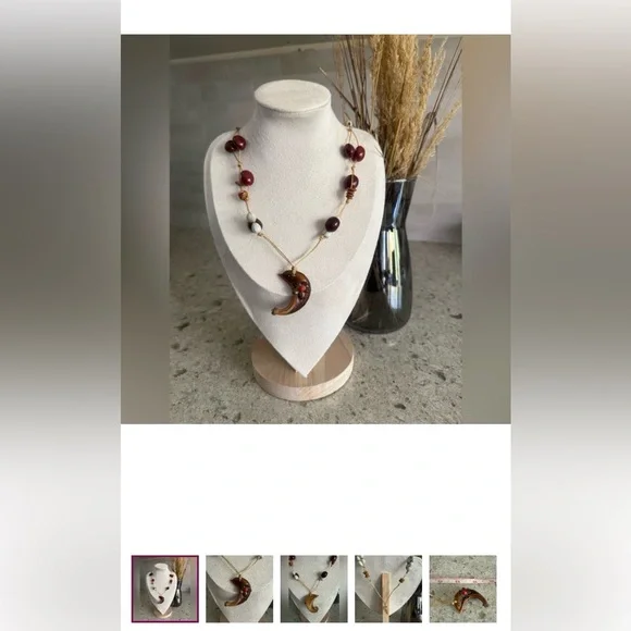 Necklace bundle - Picture 2 of 10